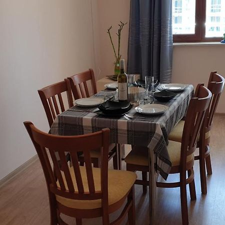 Family Holiday Apartments Breez 1 Varna Eksteriør bilde